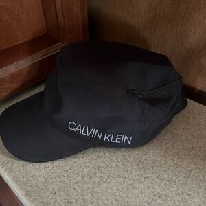 Calvin Klein Black Unisex Logo Performance Cap – One Size Sporty Hat